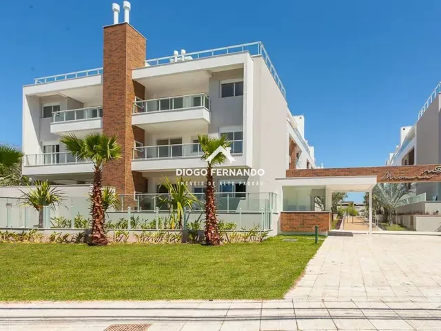 Imagem: O apartamento possui 2 Dormitórios, 1 Suíte, 2 Banheiros,
