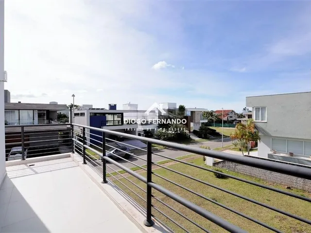 Imagem 11: Casa Alto Padrão em Condomínio Frente Mar no Morro das Pedras