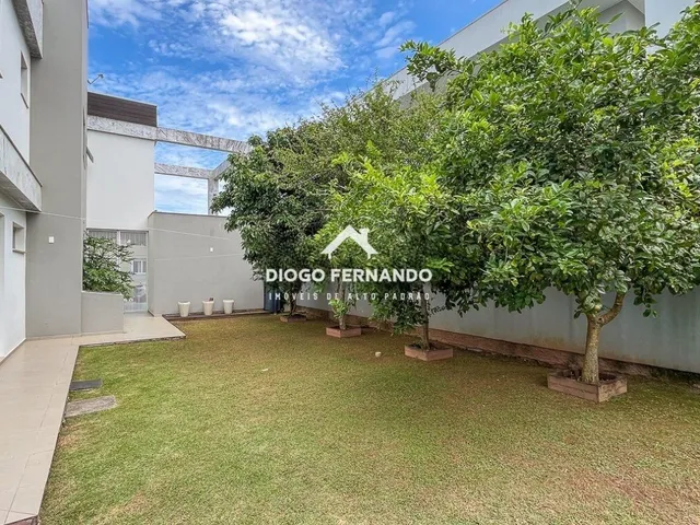 Imagem 14: Casa de Alto Padrão com 4 Suítes no Residencial Garapuvu