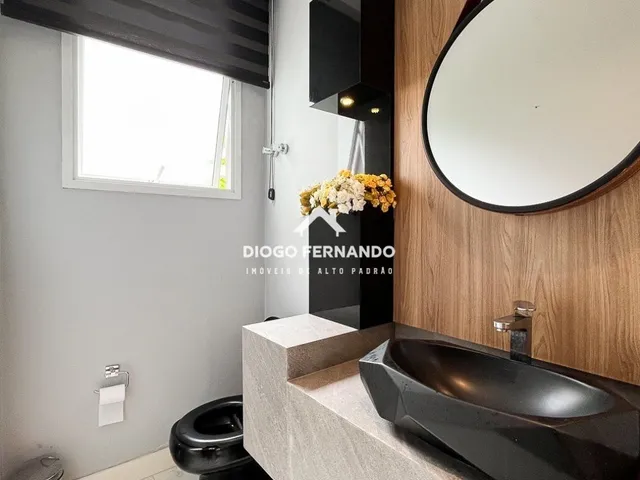 Imagem 3: Casa de Alto Padrão com 4 Suítes no Residencial Garapuvu