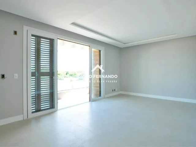 Imagem 5: Casa de Alto Padrão em Condomínio Exclusivo na Lagoa da Conceição