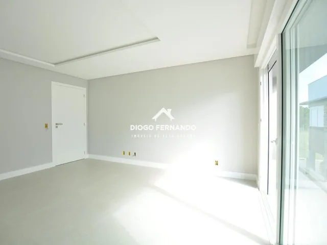 Imagem 11: Casa de Alto Padrão em Condomínio Exclusivo na Lagoa da Conceição