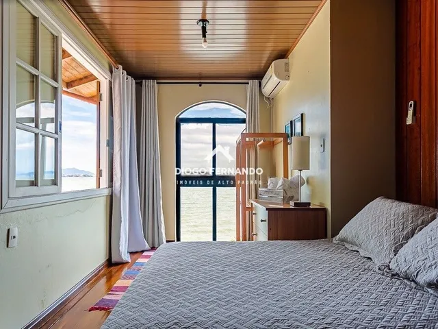 Imagem 15: Casa Frente Mar de 6 suítes no Sambaqui