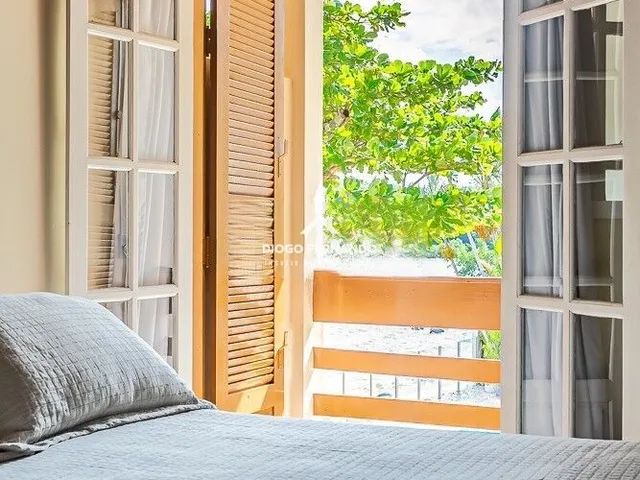 Imagem 6: Casa Frente Mar de 6 suítes no Sambaqui