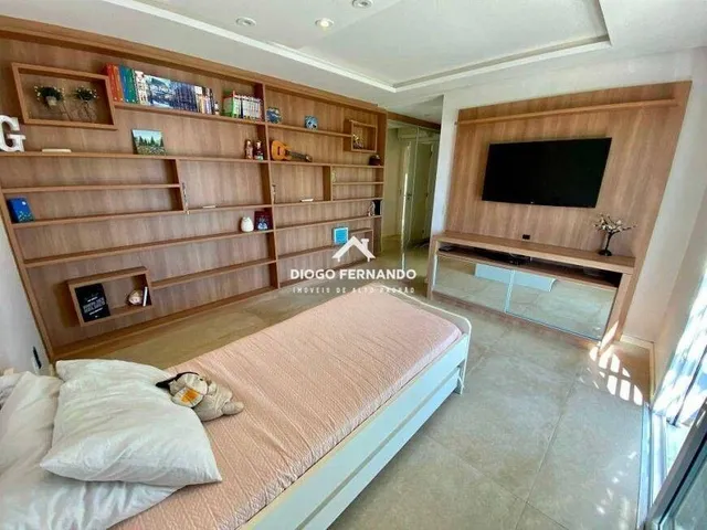 Imagem 5: Casa À Venda em Jurerê Internacional com 400 M², Piscina e 3 Suítes