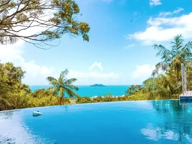 Imagem: Casa com linda vista, em meio à natureza