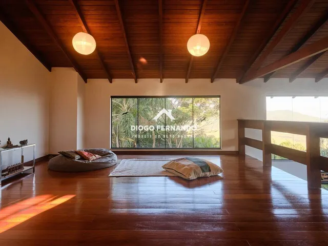 Imagem 6: Casa com linda vista, em meio à natureza