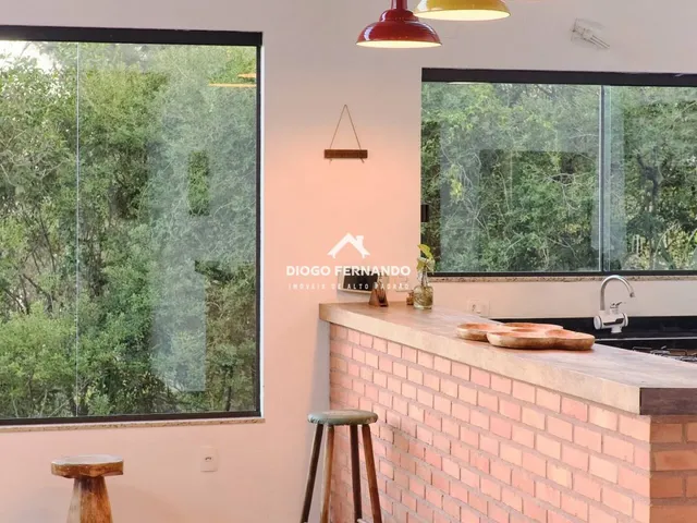 Imagem 9: Casa com linda vista, em meio à natureza