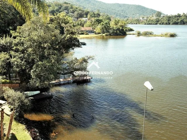 Imagem 8: Casa em Frente à Lagoa da Conceição