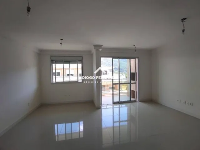 Imagem 8: Cobertura à venda no Pântano do Sul com vista mar e 3 suítes