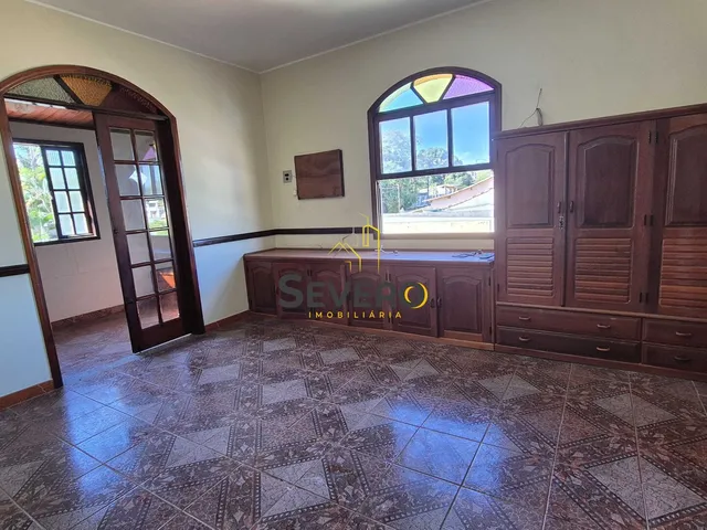 Imagem 14: Residência Multifuncional com Amplo Terreno e Estrutura Completa para Moradia, Eventos e