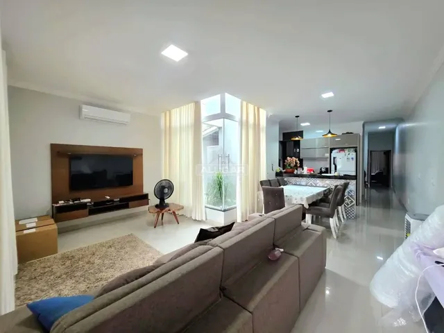 Imagem 11: Casa -Sala ampla e climatizada 3 quartos sendo 2 suítes - 507 Sul