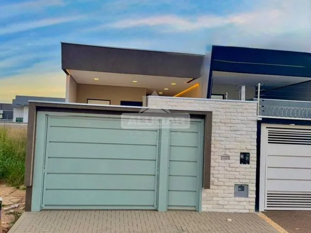Imagem: Casa - Alto padrão, fachada imponente com