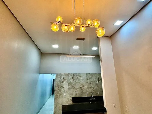 Imagem 8: Casa - Alto padrão, fachada imponente com pé-direito duplo - 505 Sul