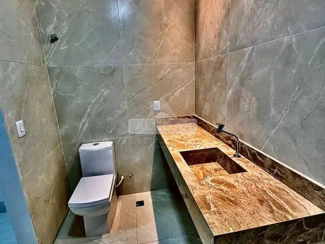 Imagem 7: Casa - Alto padrão, fachada imponente com pé-direito duplo - 505 Sul