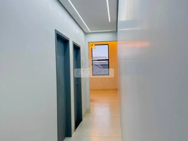 Imagem 14: Casa - Alto padrão, fachada imponente com pé-direito duplo - 505 Sul