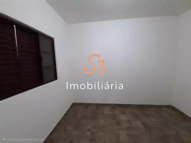 Imagem 13: Casa para locação no bairro Santa Mônica em Uberlândia-MG: 3 quartos, 1 suíte, 2