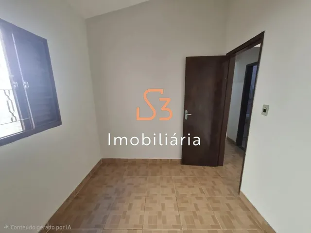 Imagem 6: Casa para locação em Uberlândia-MG, bairro Granada: 3 quartos, 1 sala, 1 banheiro, 2