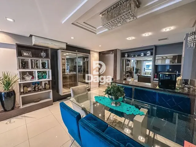 Imagem: O apartamento possui 7 Dormitórios, 1 Suíte, 4 Banheiros,