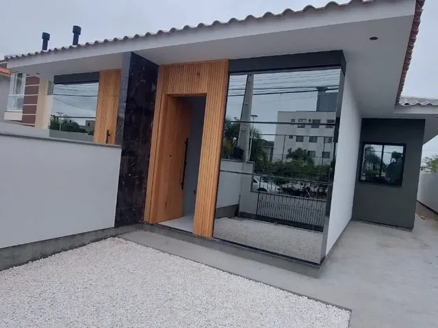 Imagem: Casa à venda no bairro Nova Palhoça