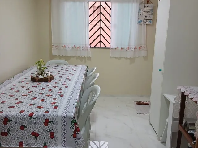 Imagem 2: Casa à Venda com Quintal e Área Gourmet no Flor de Lótus