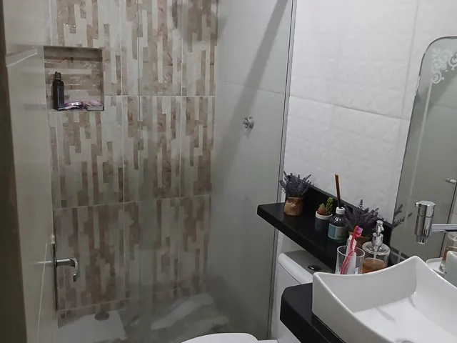 Imagem 5: Casa com 2 Vagas, Suíte e Quintal Amplo no Residencial Flor de Lótus
