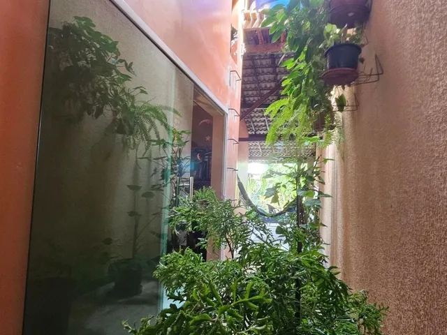 Imagem 8: Casa à Venda no Cypress Garden com 3 Quartos e Suíte