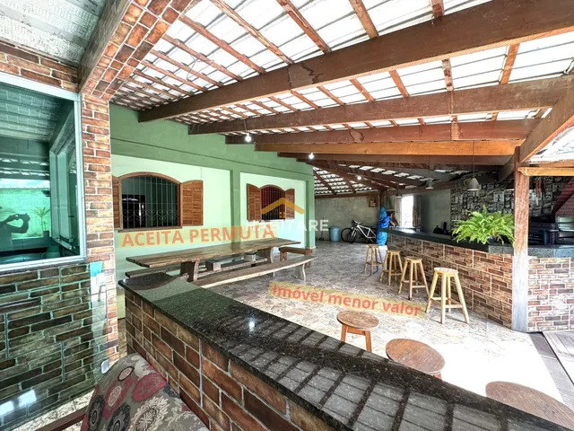 Imagem: Casa com Área Gourmet, 04 Dormitórios