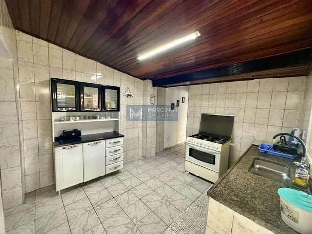 Imagem 5: Casa com Piscina e Área Gourmet para Locação Anual no Jardim das Palmeiras –