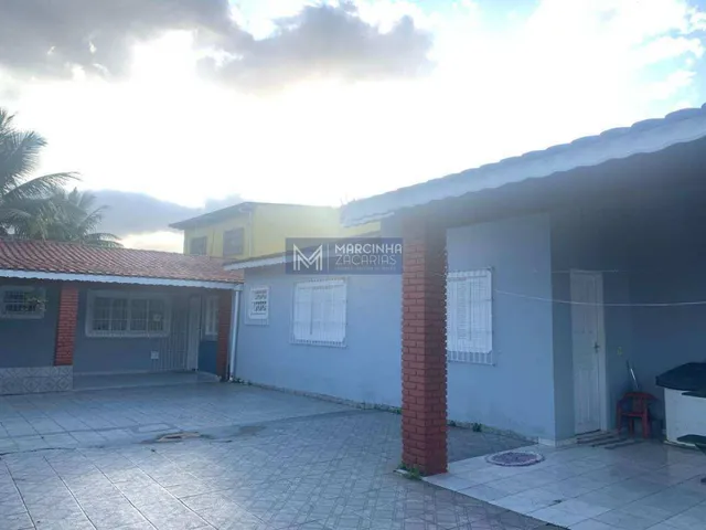 Imagem 12: Casa com Piscina e Área Gourmet para Locação Anual no Jardim das Palmeiras –