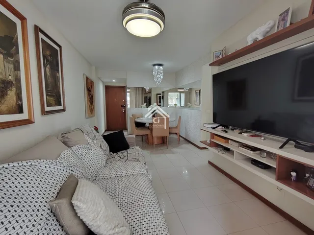 Imagem: O apartamento possui 6 Dormitórios, 1 Suíte, 3 Banheiros,