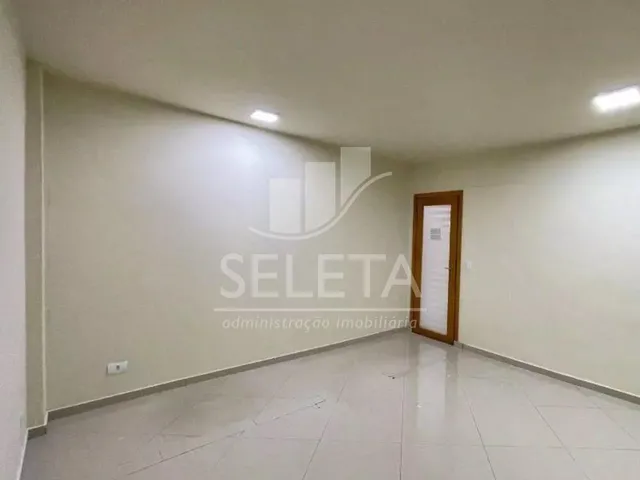 Imagem 6: Edifício Eldorado Executivo Center. Centro de Foz do Iguaçu Sala Comercial Duplex