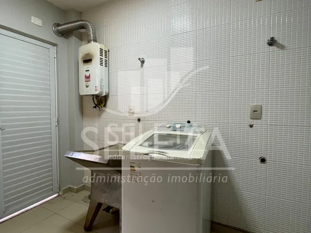 Imagem 6: Lindo sobrado á venda, no Centro, com uma excelente localização em Cascavel-PR