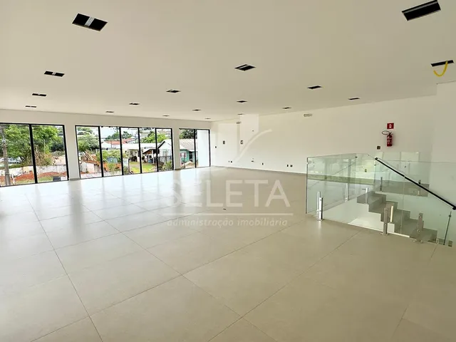 Imagem 8: Sala comercial de esquina à venda