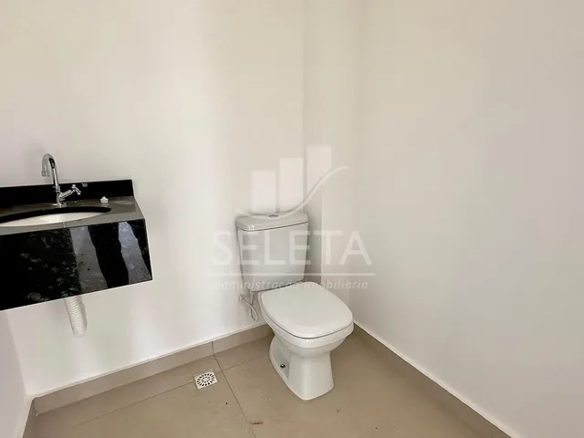 Imagem 10: Sala comercial de esquina à venda