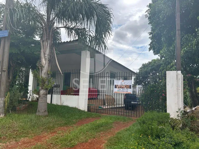Imagem: Duas Casas no Mesmo Terreno À Venda no