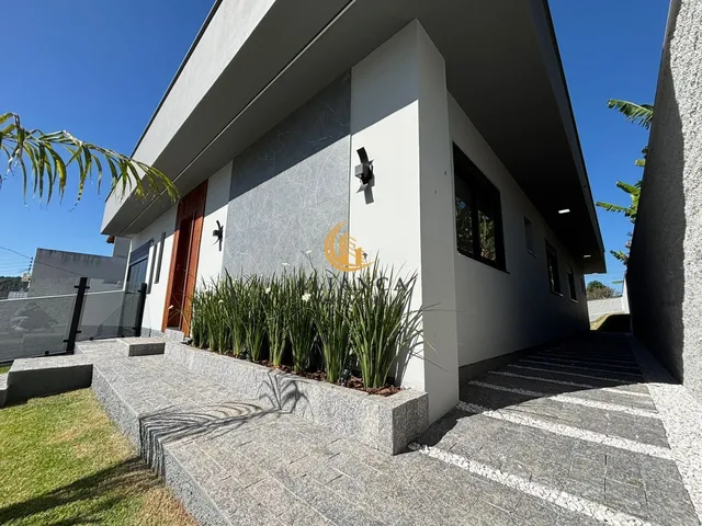 Imagem: Casa à venda no bairro Picadas do Sul