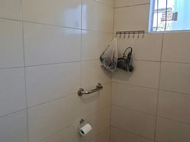 Imagem 13: Imperdível casa à venda no Centro de Garopaba-SC com 5 quartos, 1 sala, 2 banheiros, 2