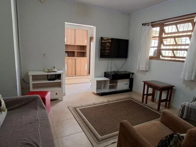 Imagem 16: Imperdível casa à venda no Centro de Garopaba-SC com 5 quartos, 1 sala, 2 banheiros, 2