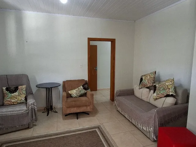 Imagem 12: Imperdível casa à venda no Centro de Garopaba-SC com 5 quartos, 1 sala, 2 banheiros, 2