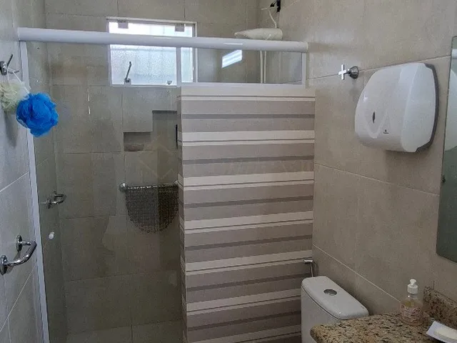 Imagem 6: Imperdível casa à venda no Centro de Garopaba-SC com 5 quartos, 1 sala, 2 banheiros, 2