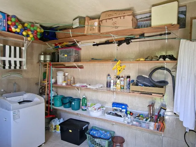 Imagem 7: Imperdível casa à venda no Centro de Garopaba-SC com 5 quartos, 1 sala, 2 banheiros, 2