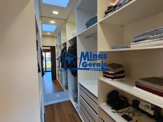 Imagem 12: Casa em Condomínio à Venda em Jacareí - 3 Dormitórios (Suíte com Closet e Sacada) e