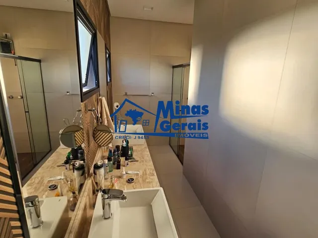 Imagem 6: Casa em Condomínio à Venda em Jacareí - 3 Dormitórios (Suíte com Closet e Sacada) e