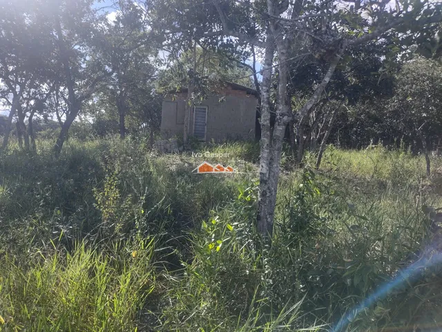 Imagem: O terreno possui 5.800m² de Área e está localizado em
