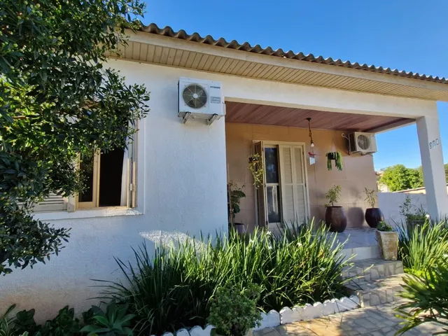 Imagem 16: Casa 3 dormitórios com Piscina, Pátio Individual, Amplo Salão com Churrasqueira