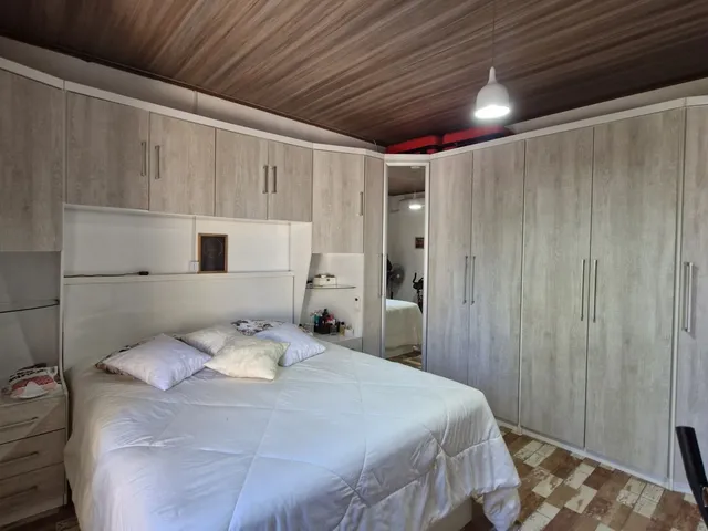 Imagem 13: Casa 3 dormitórios com Piscina, Pátio Individual, Amplo Salão com Churrasqueira