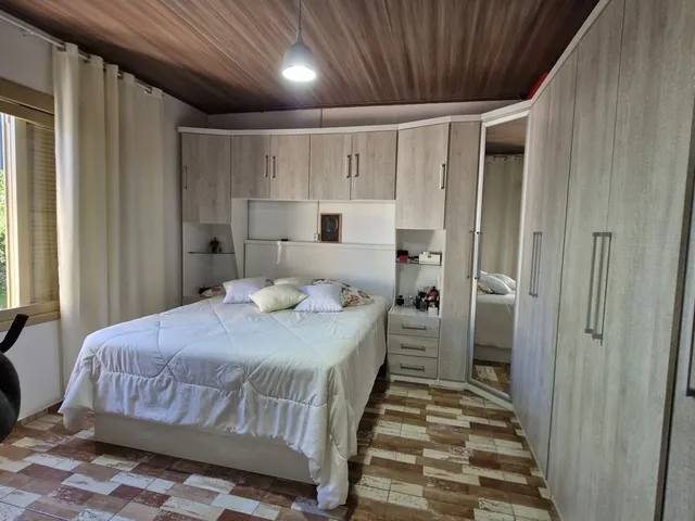 Imagem 9: Casa 3 dormitórios com Piscina, Pátio Individual, Amplo Salão com Churrasqueira