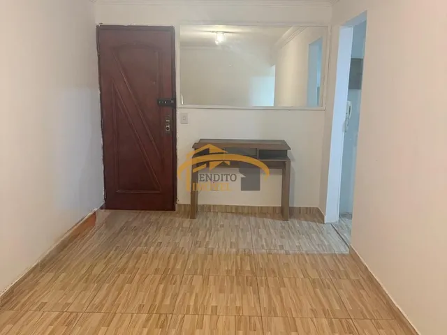Imagem: O apartamento possui 3 Dormitórios, 1 Banheiro, 1 Vaga na