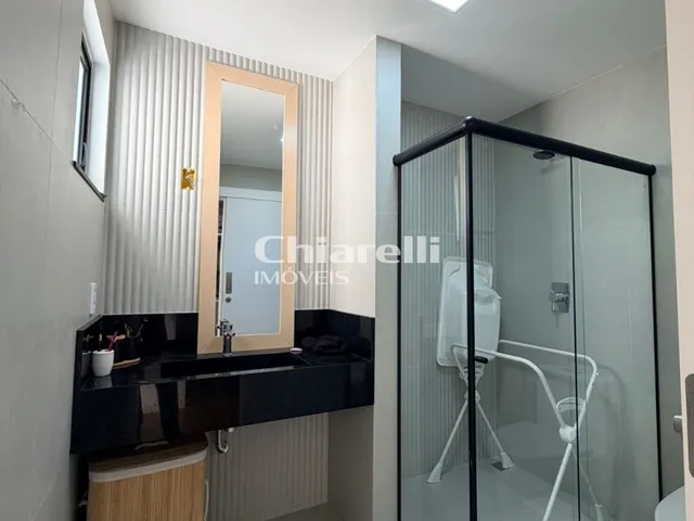 Imagem 2: Casa de luxo com 4 quartos e lazer completo em Itaipu, Niterói-RJ